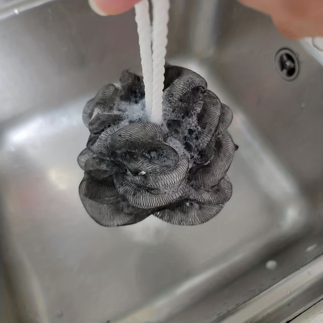 1/2/5pcs Shower Puff Black Bathtub Sponge Shower Ball Net Bulk Powder Puff, Shower Ball Body Washing Scrubber Exfoliating Bath Sponge Unisex Bath Tool